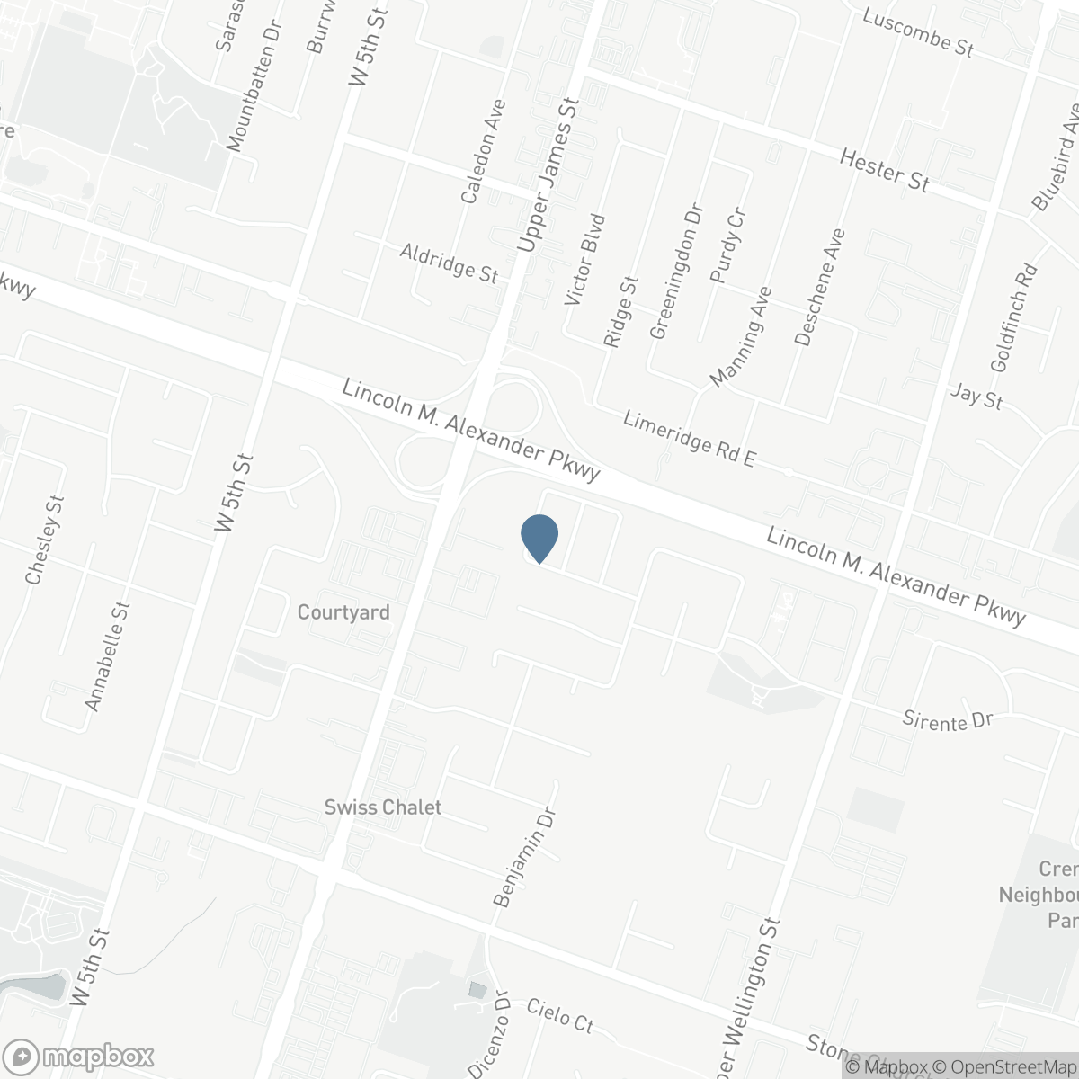 109 CHARTWELL CIRCLE, Hamilton, Ontario L9A 0C4